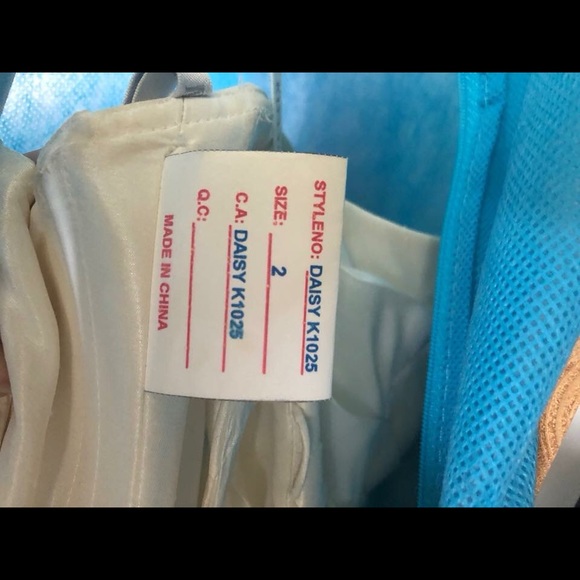 BEAUTIFUL 😍😍Kitty Chen  Wedding Dress😍😍 - Picture 6 of 7